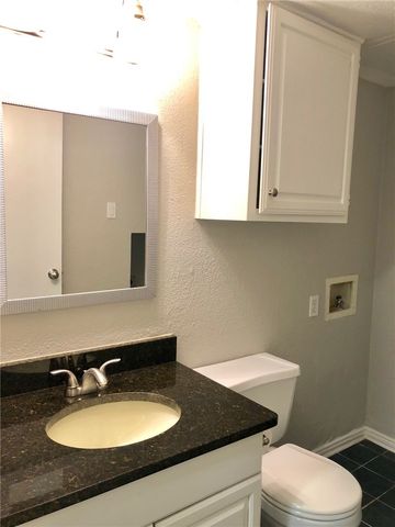 714 E Wall Street 111, Grapevine, TX 76051