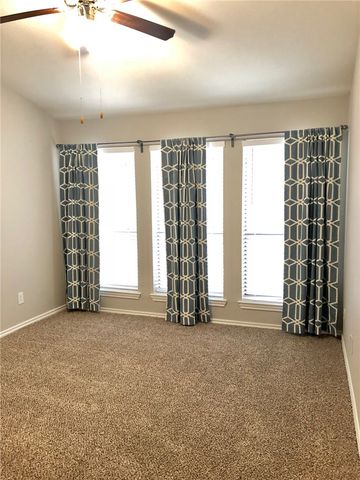 714 E Wall Street 111, Grapevine, TX 76051