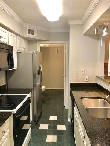 714 E Wall Street 111, Grapevine, TX 76051