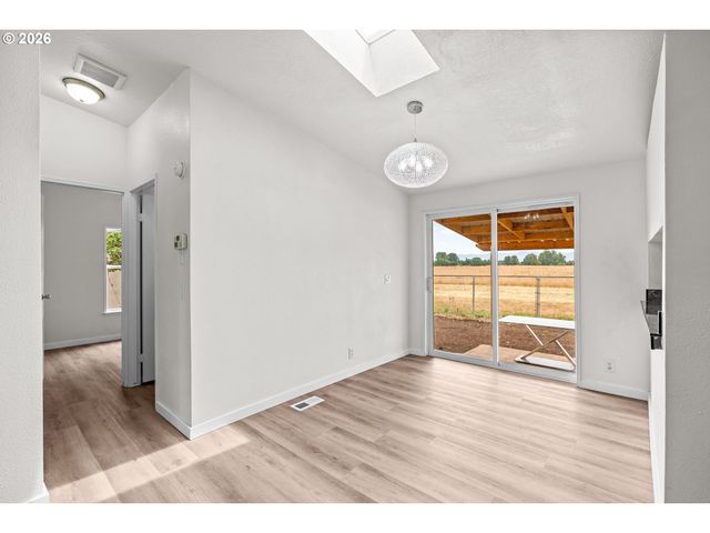 2333 N TERRY St 60, Eugene, OR 97402