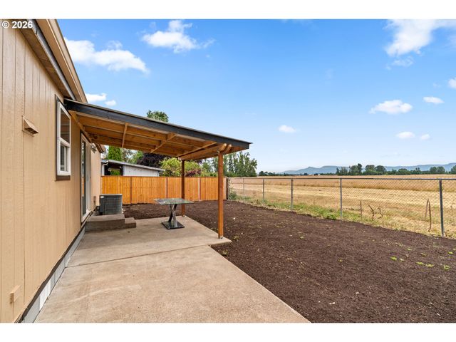 2333 N TERRY St 60, Eugene, OR 97402