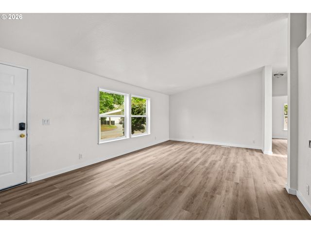 2333 N TERRY St 60, Eugene, OR 97402
