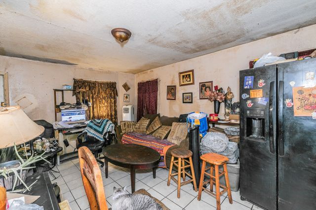 2100 N Riverside Drive, Fort Worth, TX 76111