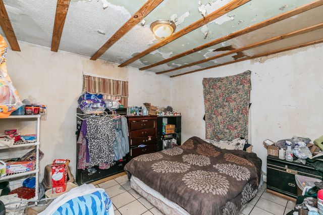 2100 N Riverside Drive, Fort Worth, TX 76111