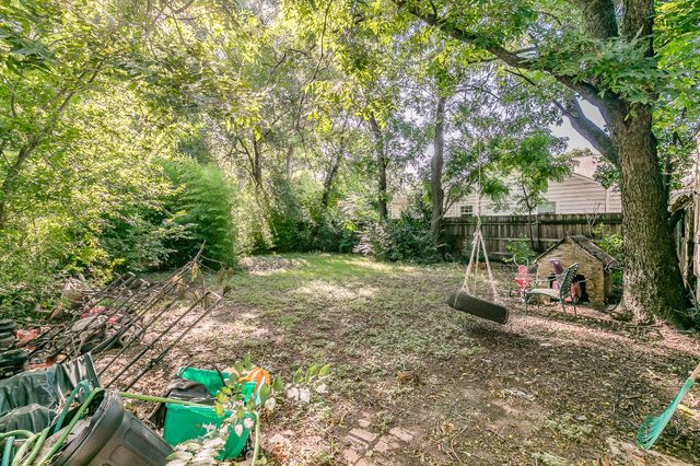 2100 N Riverside Drive, Fort Worth, TX 76111