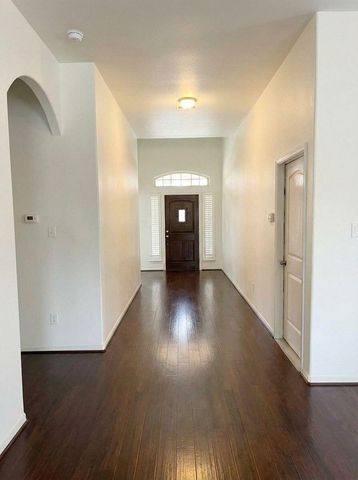 129 Autumn Forest Lane, Conroe, TX 77384