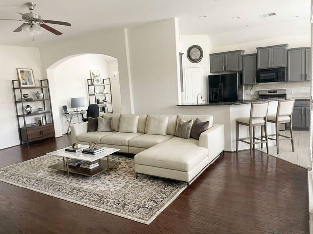 129 Autumn Forest Lane, Conroe, TX 77384