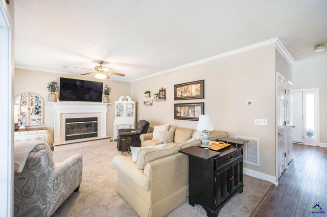 108 Falcon Crest, Warner Robins, GA 31088