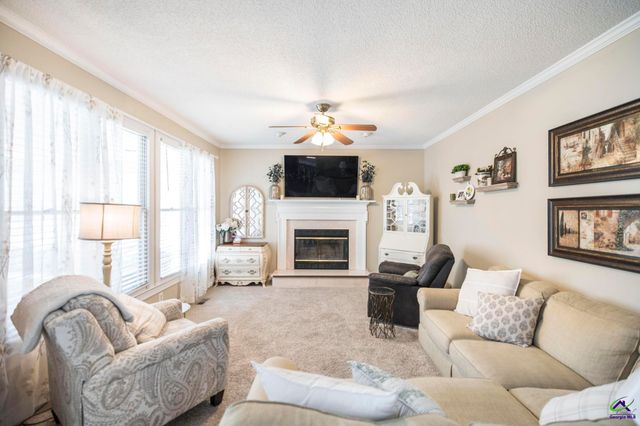 108 Falcon Crest, Warner Robins, GA 31088