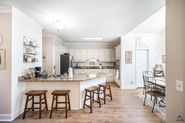 108 Falcon Crest, Warner Robins, GA 31088