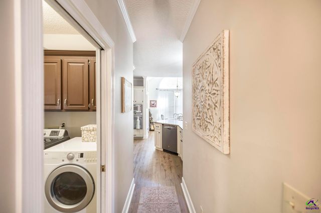 108 Falcon Crest, Warner Robins, GA 31088