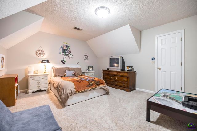 108 Falcon Crest, Warner Robins, GA 31088