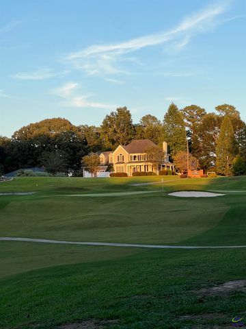 108 Falcon Crest, Warner Robins, GA 31088