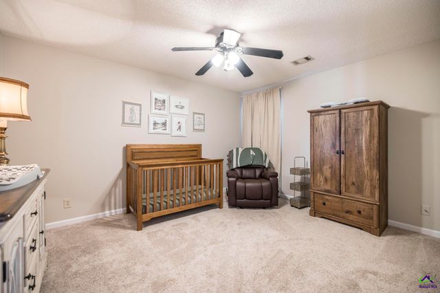 108 Falcon Crest, Warner Robins, GA 31088