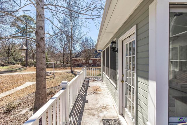 108 Falcon Crest, Warner Robins, GA 31088