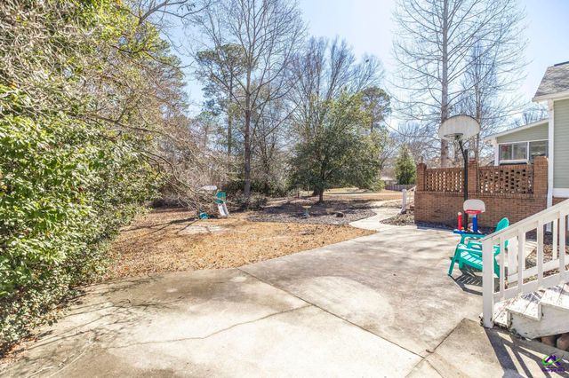 108 Falcon Crest, Warner Robins, GA 31088