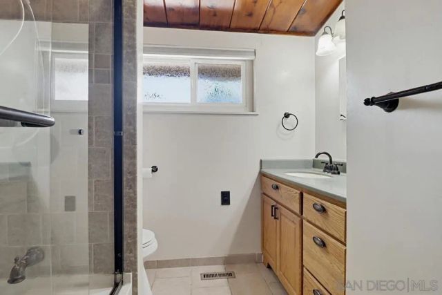 3956 El Canto, Spring Valley, CA 91977