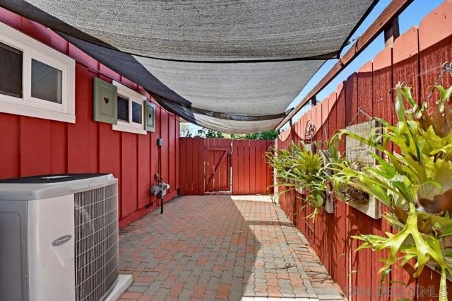 3956 El Canto, Spring Valley, CA 91977