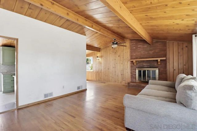 3956 El Canto, Spring Valley, CA 91977