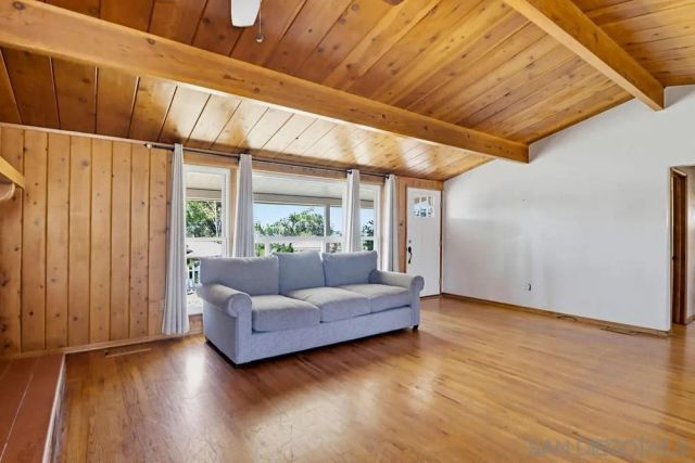 3956 El Canto, Spring Valley, CA 91977