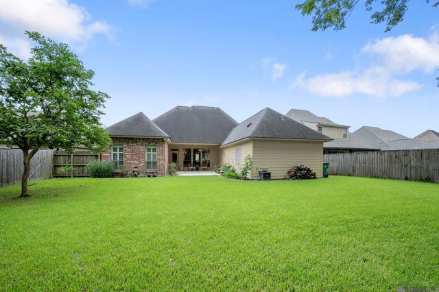 440 S Club Ave, St Gabriel, LA 70776
