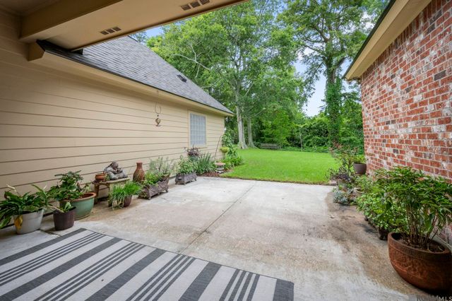 440 S Club Ave, St Gabriel, LA 70776