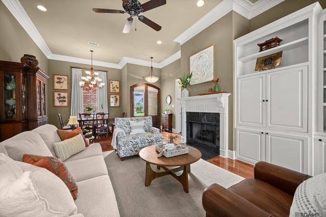 440 S Club Ave, St Gabriel, LA 70776