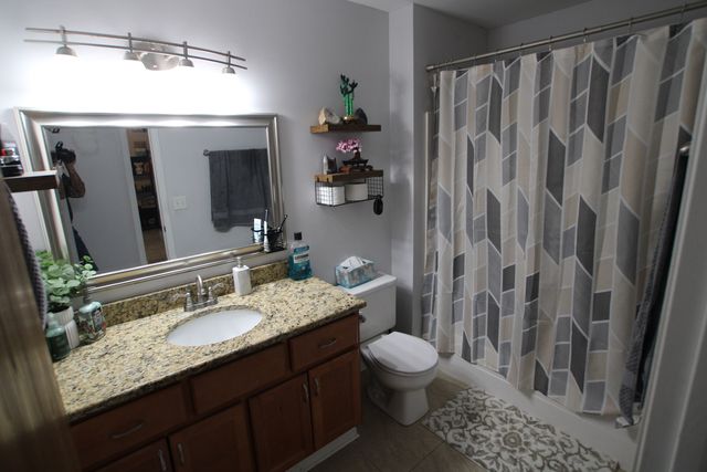 110 Village Creek Drive 110, Lake In The Hills, IL 60156