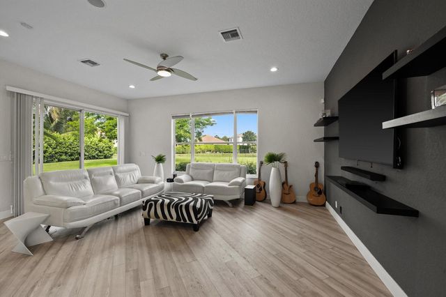 1215 Creekside Drive, Wellington, FL 33414