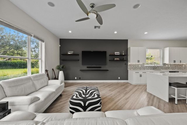 1215 Creekside Drive, Wellington, FL 33414