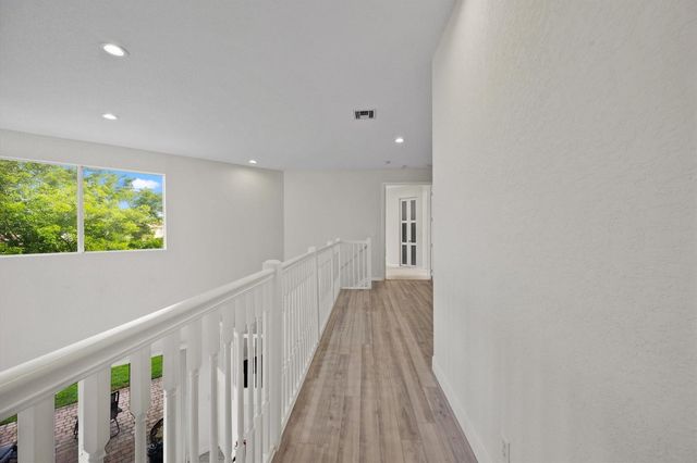 1215 Creekside Drive, Wellington, FL 33414