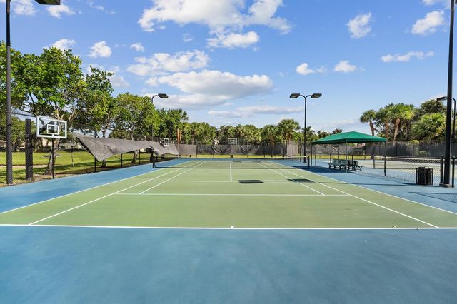 1215 Creekside Drive, Wellington, FL 33414