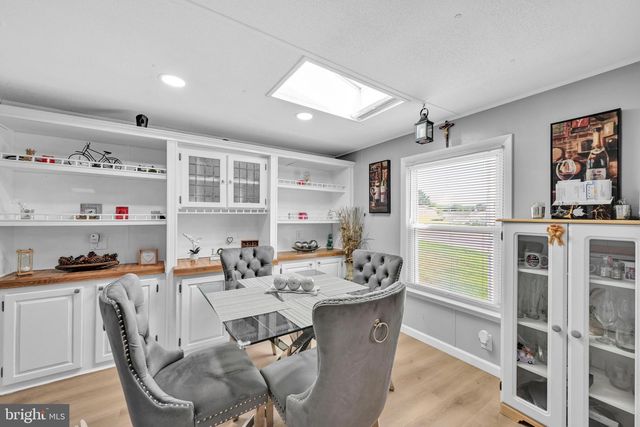 200 FINCH CT, Lancaster, PA 17603