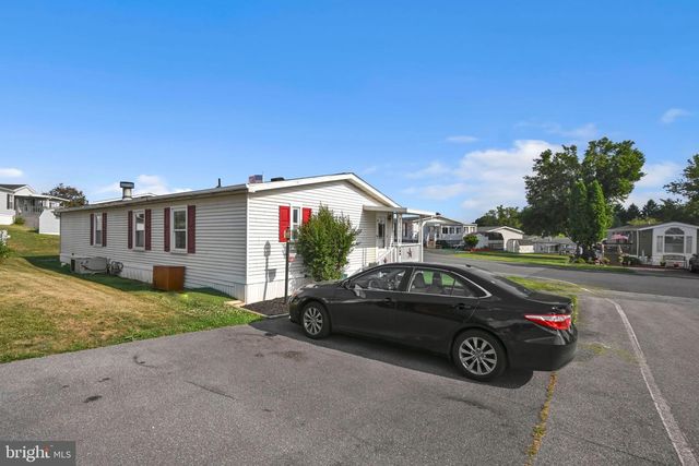 200 FINCH CT, Lancaster, PA 17603
