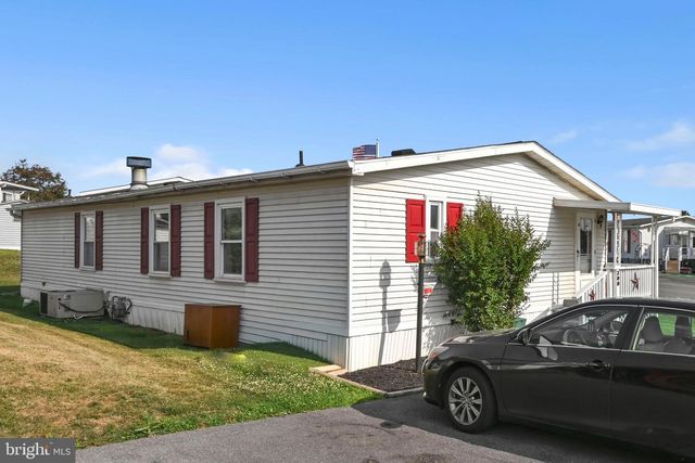 200 FINCH CT, Lancaster, PA 17603