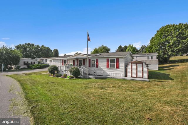 200 FINCH CT, Lancaster, PA 17603