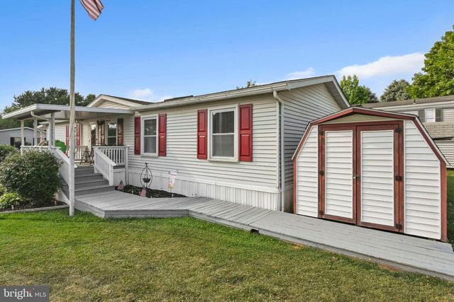 200 FINCH CT, Lancaster, PA 17603