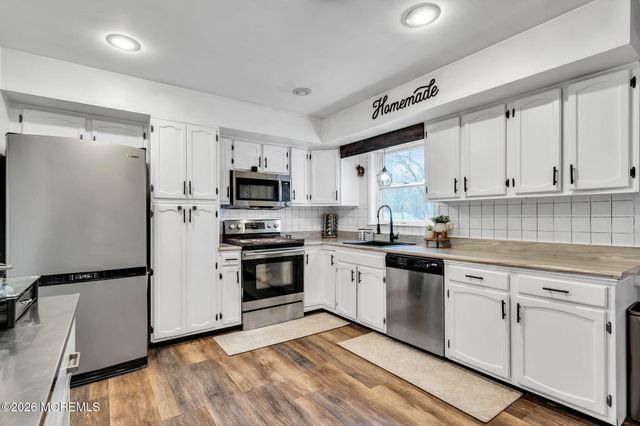 710 Hazelton Avenue, Lanoka Harbor, NJ 08734