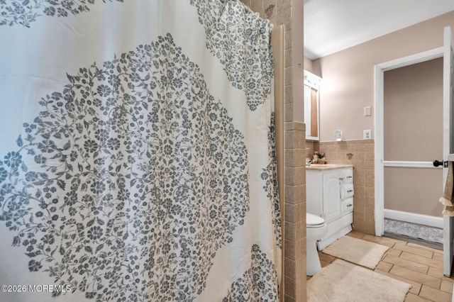 710 Hazelton Avenue, Lanoka Harbor, NJ 08734