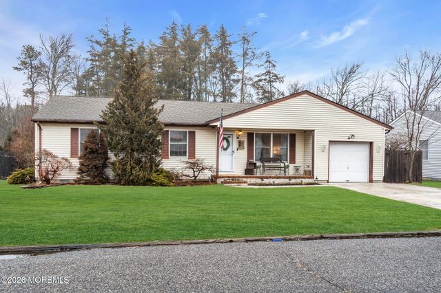 710 Hazelton Avenue, Lanoka Harbor, NJ 08734