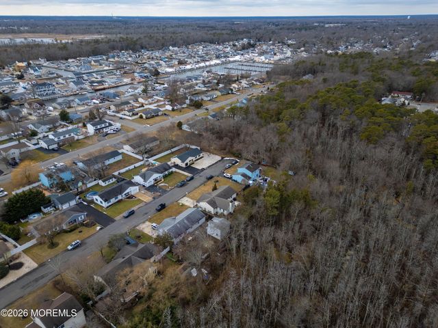 710 Hazelton Avenue, Lanoka Harbor, NJ 08734