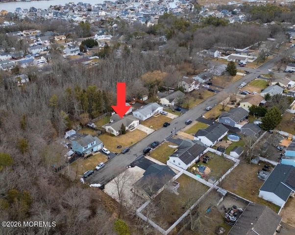 710 Hazelton Avenue, Lanoka Harbor, NJ 08734