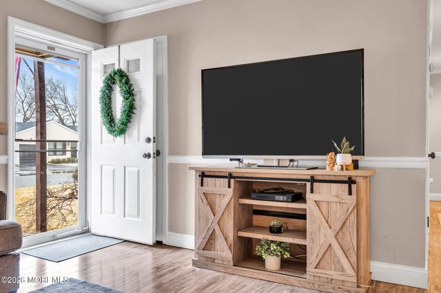 710 Hazelton Avenue, Lanoka Harbor, NJ 08734