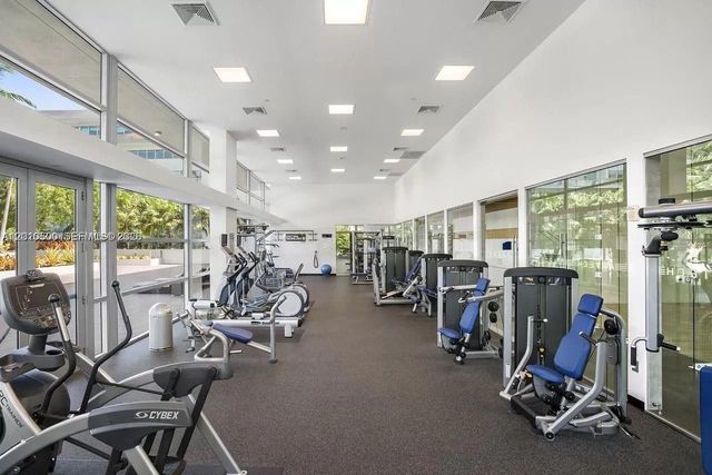2950 NE 188th St 448, Aventura, FL 33180