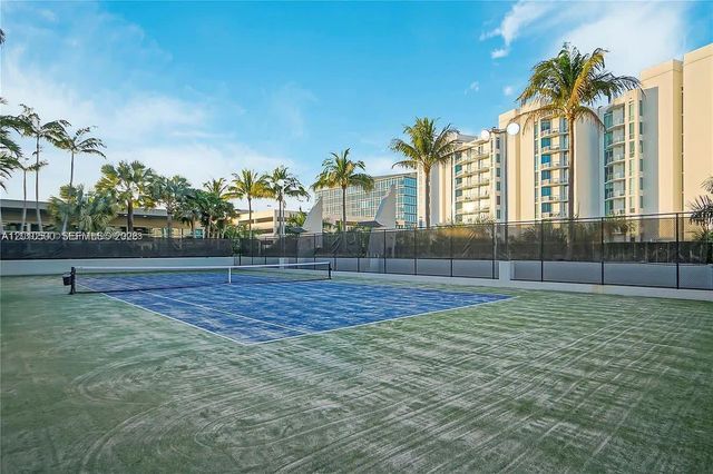 2950 NE 188th St 448, Aventura, FL 33180