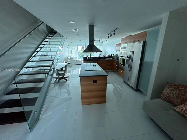 2950 NE 188th St 448, Aventura, FL 33180