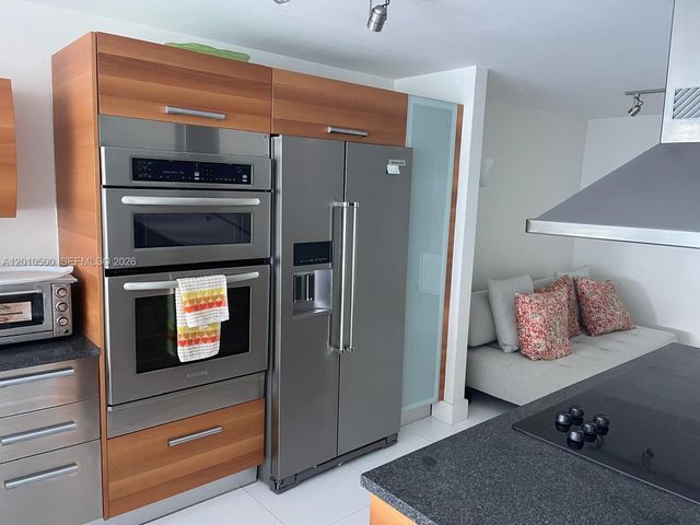 2950 NE 188th St 448, Aventura, FL 33180