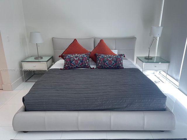 2950 NE 188th St 448, Aventura, FL 33180