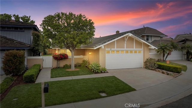 29 Blackswan, Irvine, CA 92604