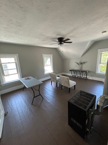 560 Church St 560, Northbridge, MA 01534